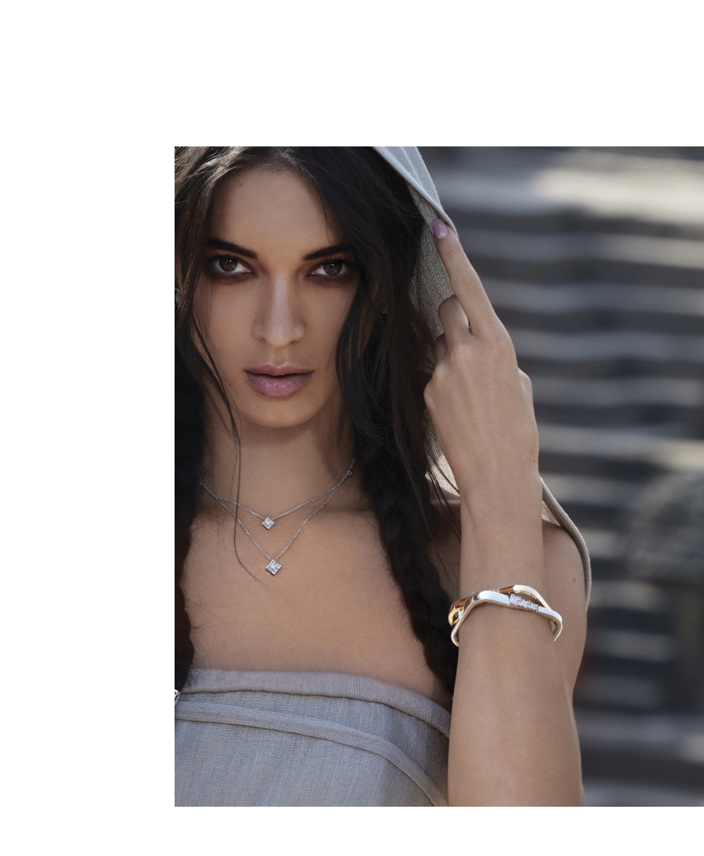 Rose gold diamond bangle from the Samave Autograph Collection by Zoya